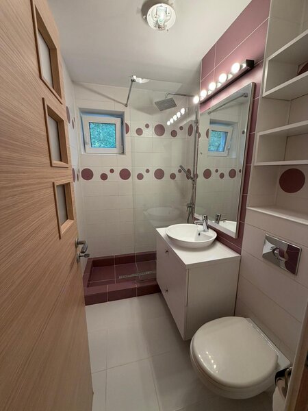 Drumul Taberei, Favorit, etaj 1, renovat integral.